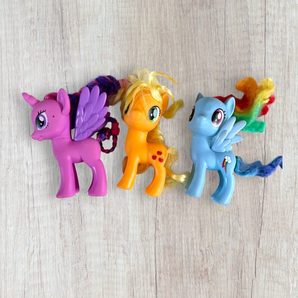 My Little Pony G4 Friendship Magic Twilight Sparkle Applejack Rainbow Dash MLP
